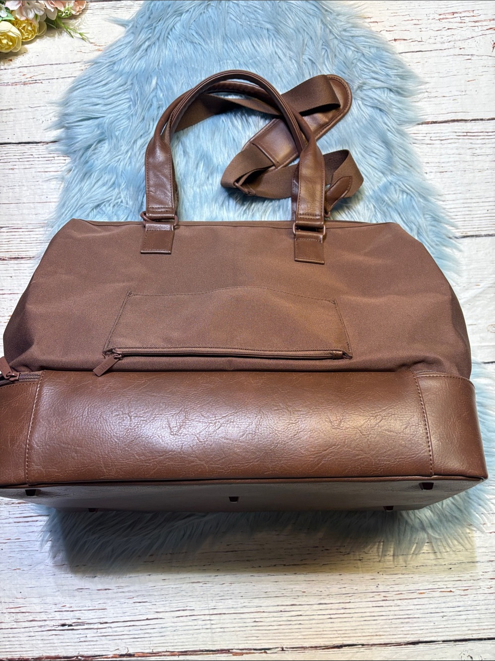 Béis The Weekender in Maple - Picture 5 of 7